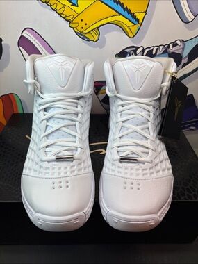 Brand New With BOX!! Nike Zoom Kobe 3 Protro “Halo”